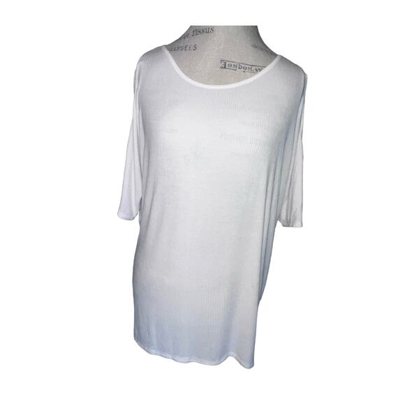 Chris & Carol Women's Plus Size Criss Cross Cold Shoulder Tunic Size 2X - Picture 8 of 8